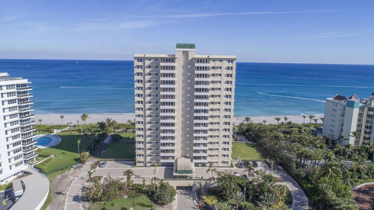 Condos for Sale in Sabal Ridge Diamond Realty Group LLC